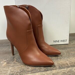 Nine West TUNES Faux Leather Stiletto Bootie Size 7.5